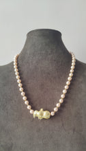 Load image into Gallery viewer, Shell Baroque Necklace
